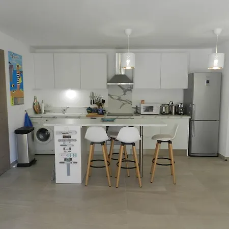 Avec Piscine Et Clim - 4 Pers. - Fr-1-251-955 * Bormes-les-Mimosas